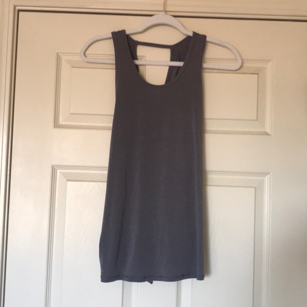 Athleta Essence Texture Tie Back Tank, size XS, new with tags